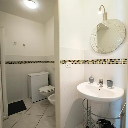 La Petite - Delizioso Bilocale A Due Passi Da Centro E Mare Apartmán *